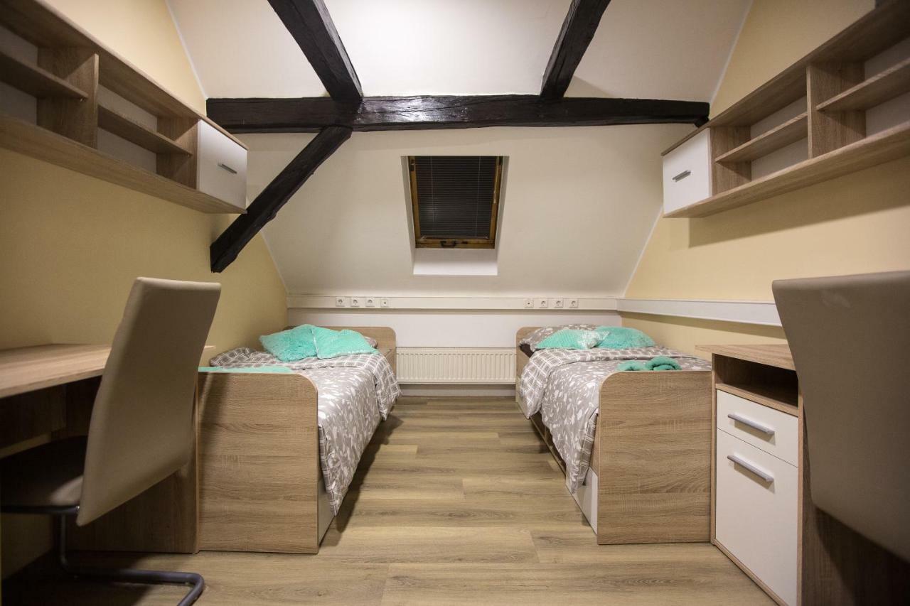 Minidorm Rooms In Heart Of City Center Maribor Bagian luar foto