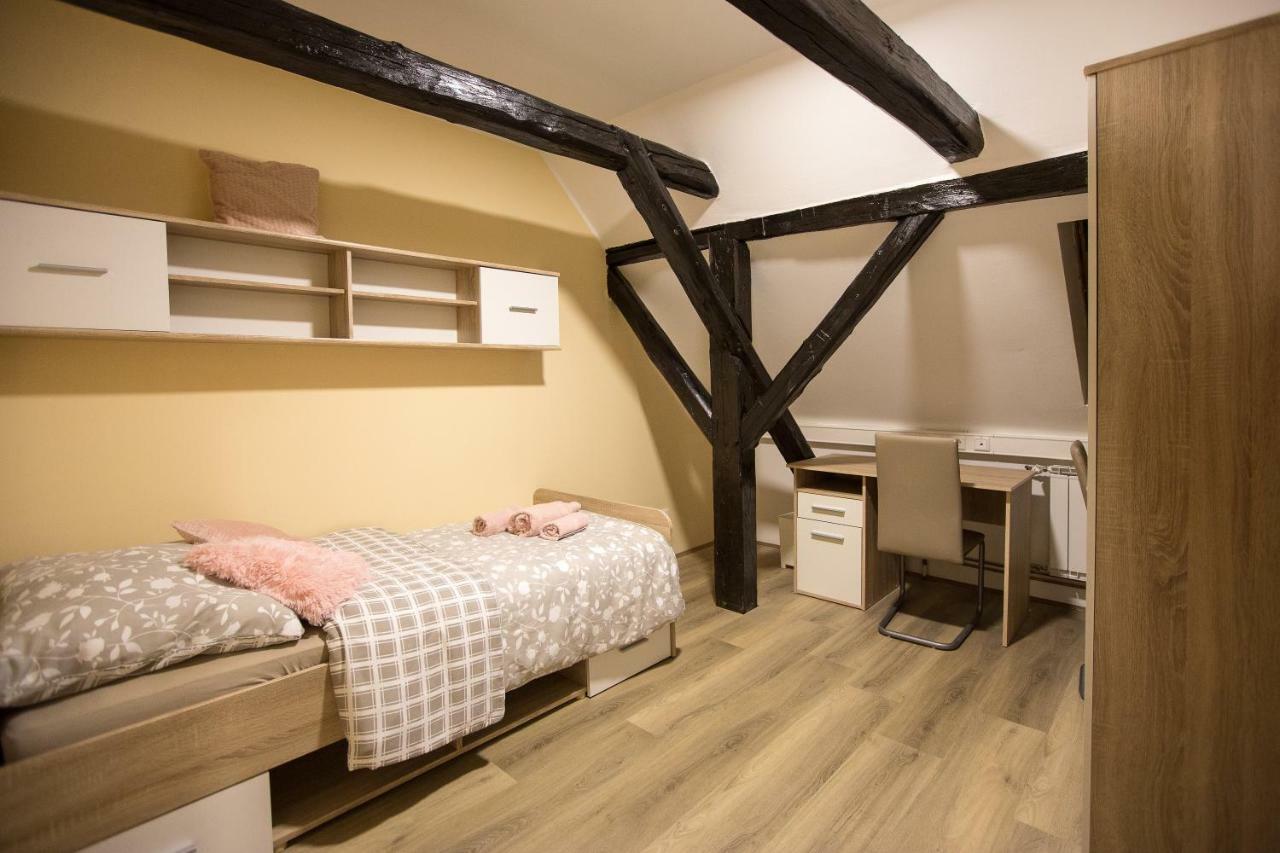 Minidorm Rooms In Heart Of City Center Maribor Bagian luar foto